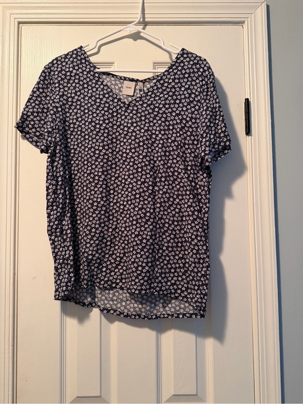 ICHI Navy Floral V-Neck Short Sleeve Top